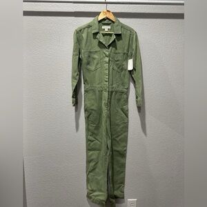 Treasure & Bond Olive Green Garment